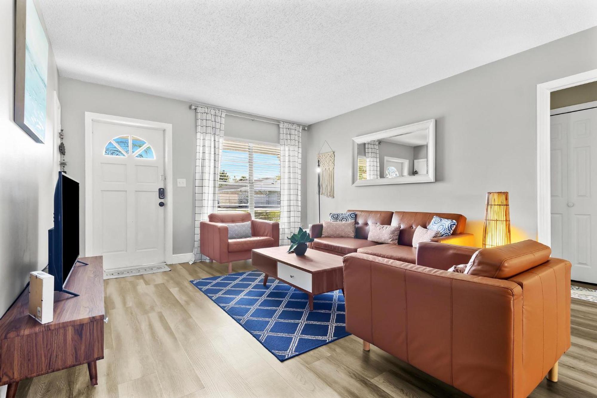 Relaxing Pool Home For Family Getaway Close To Tampa Zoo, Busch Gardens, Restaurants And Shopping! Extérieur photo