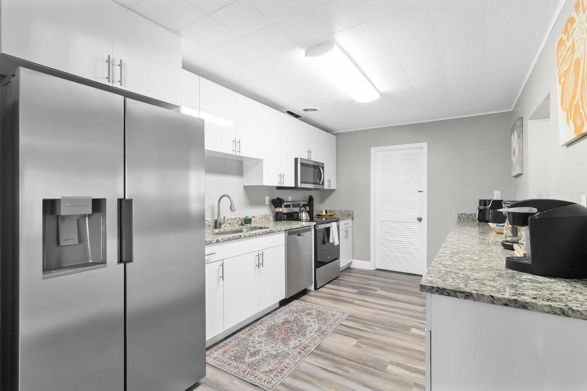 Relaxing Pool Home For Family Getaway Close To Tampa Zoo, Busch Gardens, Restaurants And Shopping! Extérieur photo